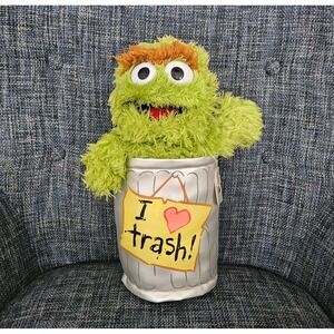 2022 Sesame Place Oscar The Grouch Plush 15" Grand Opening San Diego Ltd Edition